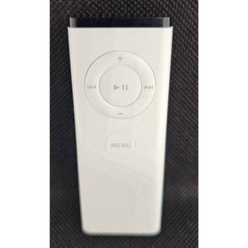 Apple White Remote Control - Picture 2 of 11